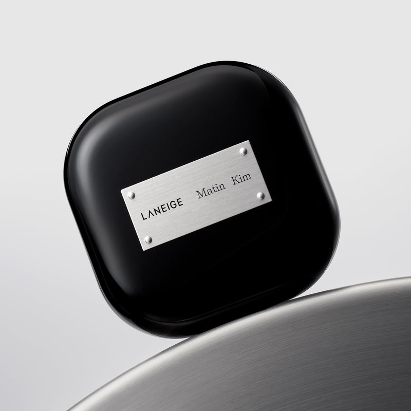 Neo Blurring Powder — official product photograph; package size unconfirmed