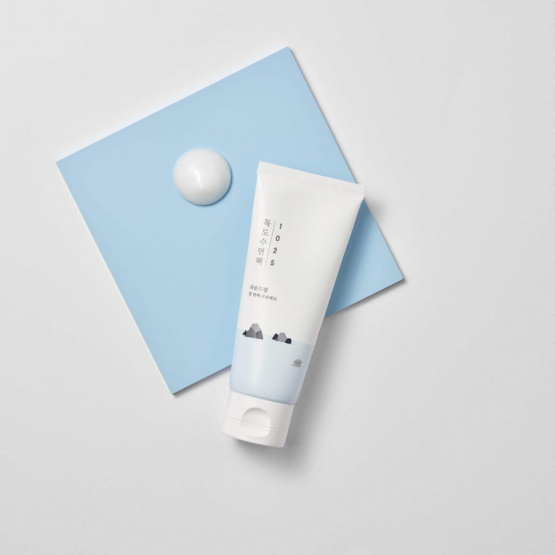 1025 Dokdo Sleeping Pack — official product photograph; package size unconfirmed