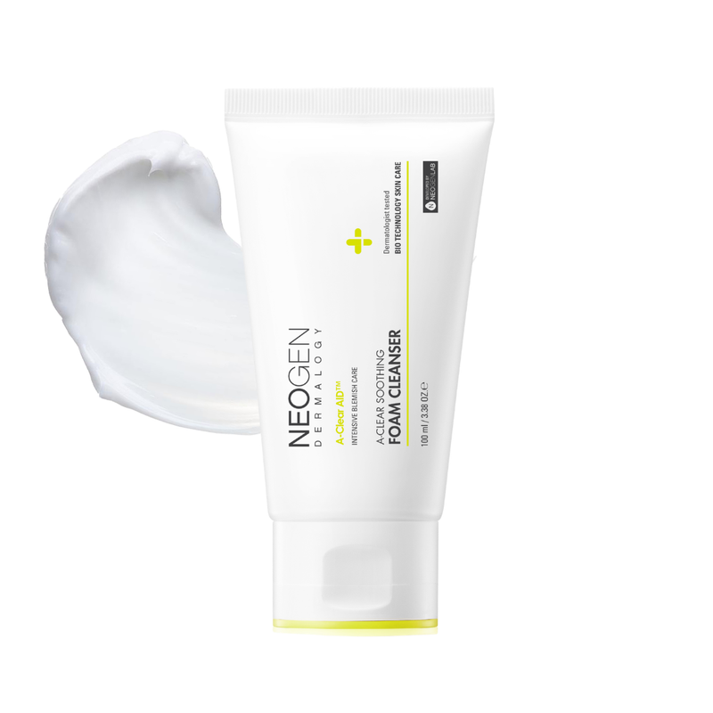 A-Clear Aid Soothing Foam Cleanser (100ml) — official product photograph; package size unconfirmed